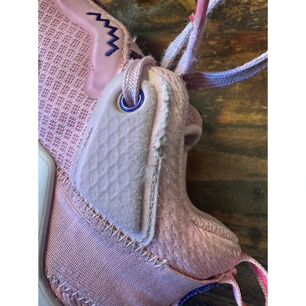 Adidas‎ Donovan Mitchell DON Issue 3 Pink  Kids Basketball Shoes Girls Size 3
